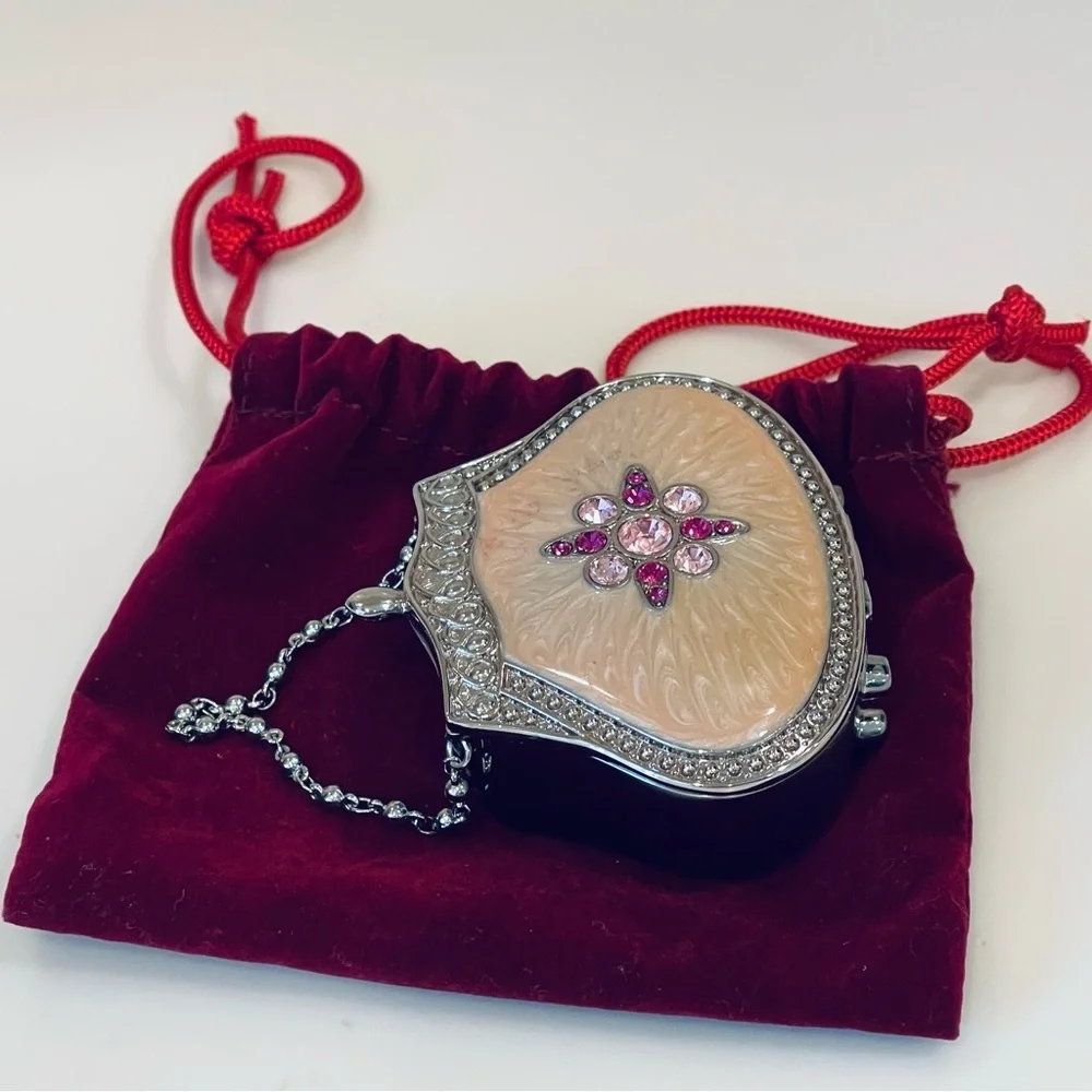 Jeweled Trinket Box In The Shape Of A Handbag Tumbler